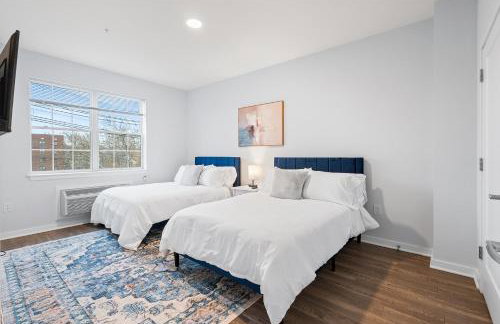 Modern 2BR 2BA Condo Sleeps 8 with Gym Laundry 20 Min to NYC - Foto 9