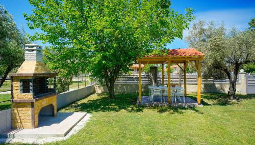 Olive Garden - Photo 1, Garden