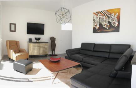 VillasRoyale Trespalomas - An Iconic Villa for Elevated Getaways! - Foto 31