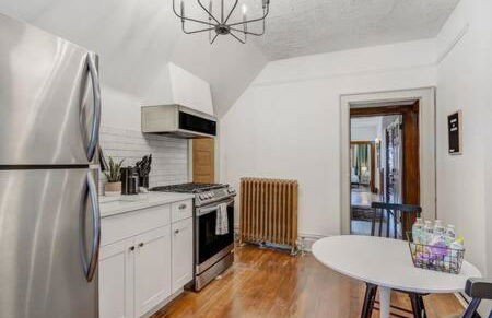 Noble Mansion 7 Bedrooms w Hot Tub Firepit & BBQ - Foto 47