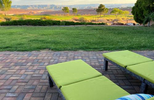 Lake Powell Views Mid-Century Home in Page - Foto 35