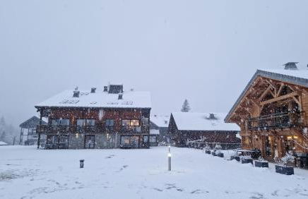 Apt A04 terrasse, village et ski à pied avec sauna, fitness et tennis - Photo 11