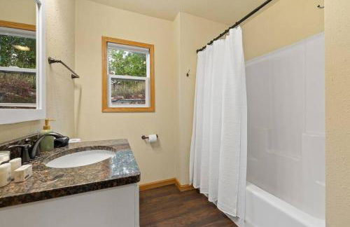 JoLee Pines, Close to Attractions, Great View - Foto 7