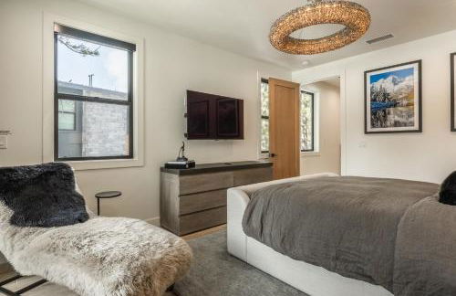 New Luxury 4BR /3BA Obsidian Reserve #110 – Hot Tub, 2-Car Garage, Pool Table, Mount Views! - Foto 20