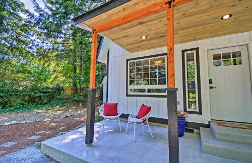 Quaint Lake Cushman Cottage w/ Private Access! - Foto 28