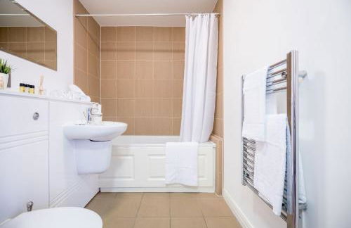 Birmingham City Centre- Free Parking - No Deposit - Foto 48