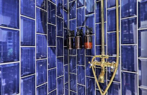 Spacious 4-Bedroom Home Near Station Seafront - Pass the Keys - Foto 16