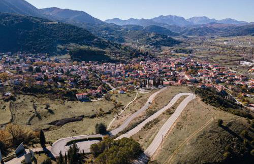 Ermis Suites by GM Luxury Suites Kalavryta - Photo 10