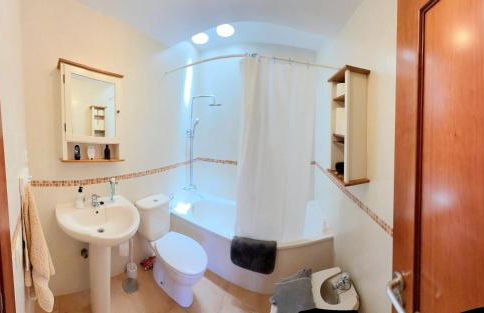 Dar Nur villa Ideal for Families, Couples, and digital Nomads with Private Pool BBQ Solarium - Foto 33