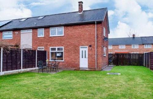 Vibrant 3BR Getaway Sleeps 6 Exclusive Offer - Photo 24