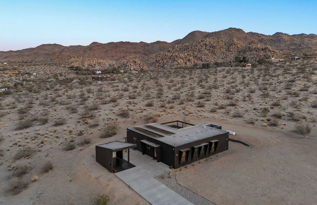 Luxe Modern Escape w/ Pool, Hottub, Firepit, Desert View Obsidian by Avantstay - Foto 47