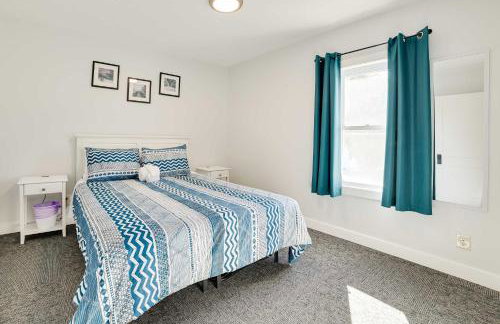 Dom Rodzinny Lakeview Getaway - Walk to Lake Huron - Photo 16