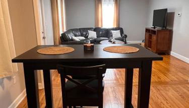 Cozy Stay Near DT with Deck and Yard - Foto 4