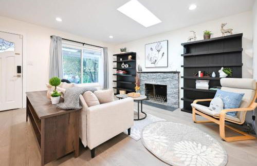 @ Marbella Lane - Exquisite Home 3BR - Photo 16