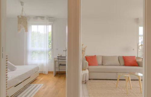 Superbe 2 pièces terrasse à 400 m du métro - Foto 13