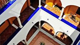 Feria Palace Apartment - Photo 3