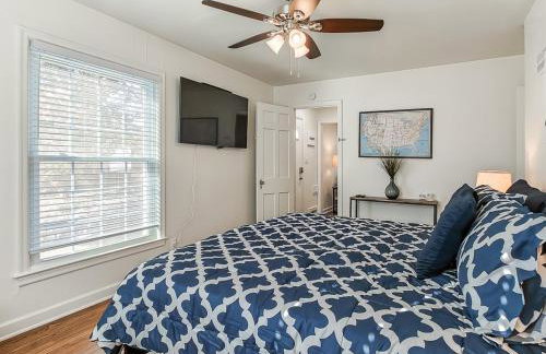 4 Bedroom Plaza Charmer Pet Friendly - Photo 21