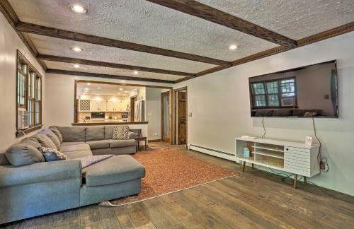 Charming Saylorsburg Retreat with Game Room and Patio! - Foto 4