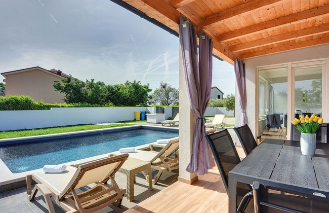 House in Valbandon Near Brijuni National Park - Photo 20