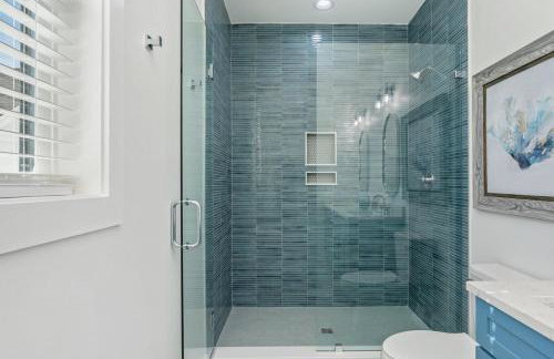 Seaspray - Pool - Sleeps 26 - Beach access! - Foto 35