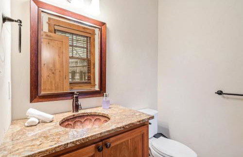 Cozy Spacious Mountain Home Close To Everything - Foto 25