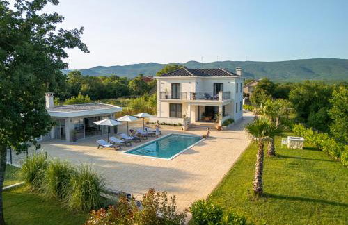 Luxury Villa Decima near Split - Pool & Tennis Retreat - Foto 1