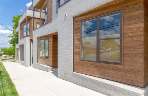 Ultra Large Deck Skyline Views - Foto 26