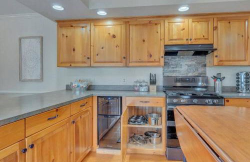 Huge Farmhouse with Heated Pool for Vacations and Retreats - Foto 50