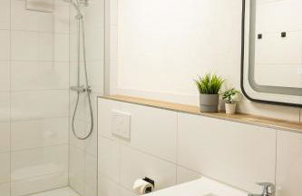 Gästehaus Stoll - 3 Schlafzimmer, nahe Flughafen & Messe - Foto 7