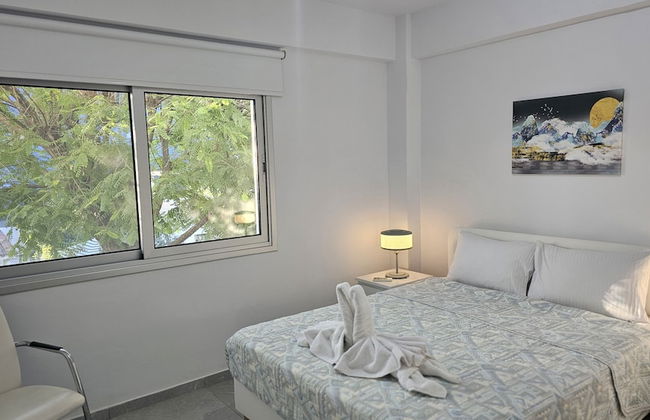 145 NIC - Stay Historia Apartment - Photo 1