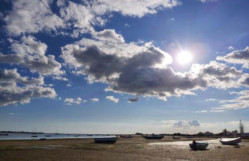 Casa dos Sorrisos - 3 bedroom apartment, terrace, barbecue, AC, Wifi, beach - Foto 12