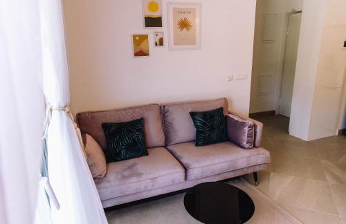 Brand New & Comfort Apartment L & L ,free parking + close to beach - Photo 15