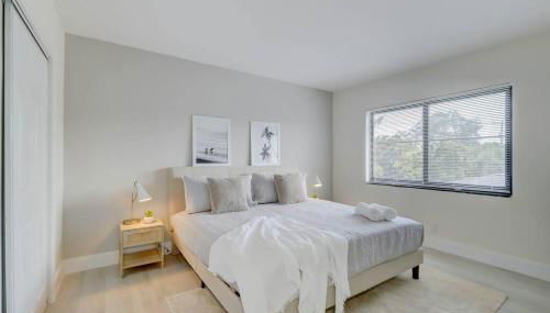 2BR Coastal Getaway! - Foto 2