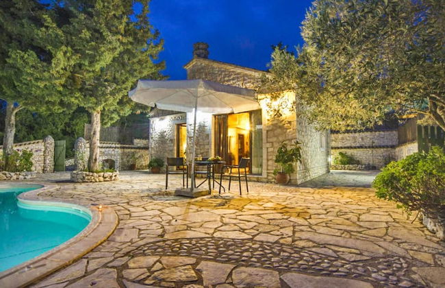 Villa Nionios Large Private Pool Walk to Beach Sea Views A C Wifi - 1033 - Foto 15