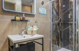 ADIRA Marseille Montgrand 2 étoiles - Foto 145