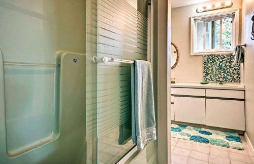 Chic Coos Bay Home with Pacific Ocean Views! - Foto 27