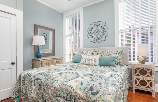 Whitaker By Design by Tybee Vacation Rentals - Photo 6