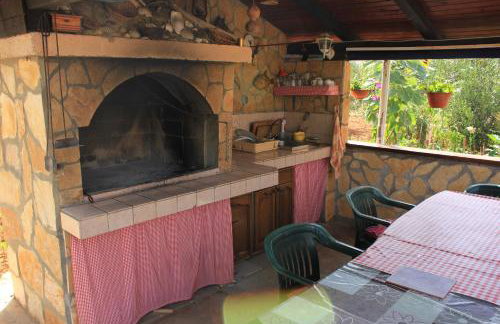 Apartments by the sea Sutomiscica, Ugljan - 912 - Photo 8