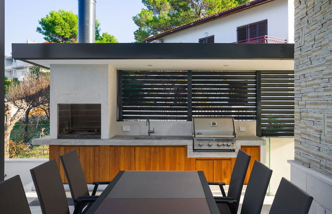 Beachfront Villa Grey Martini with Pool - Foto 25