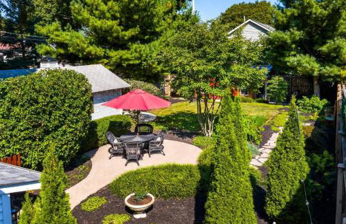 Charming Geneva Cottage Walk 4 Blks to Downtown - Foto 41