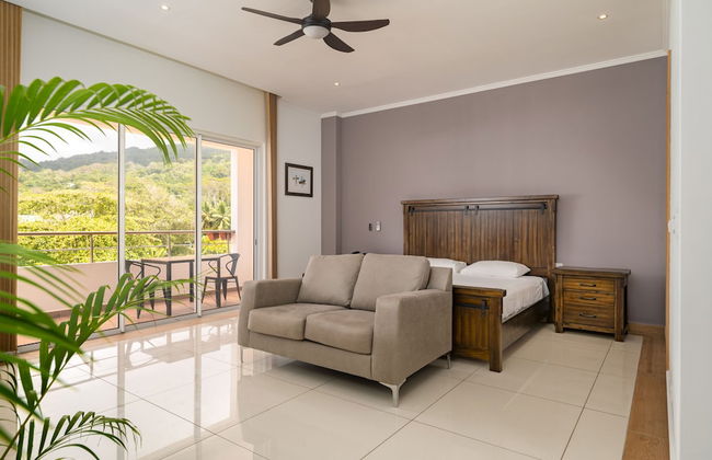 Royale Suites by Arc Royale Luxury Apts - Photo 7