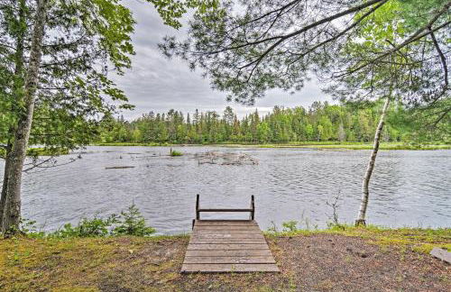 Rustic and Modern Home with Fire Pit on Tower Pond! - Foto 3