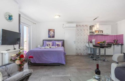 Stunning Apartment In Stara Baska - Foto 12