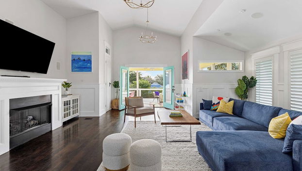 Luxe Villa Near Beach, Pool + Hottub, Chef's Kitchen Woodward Way by Avantstay - Foto 5, Interior