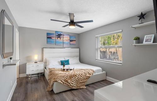 Pool Hot Tub Massage Chair Free EV Charger 5 Mins to Beaches! - Foto 30