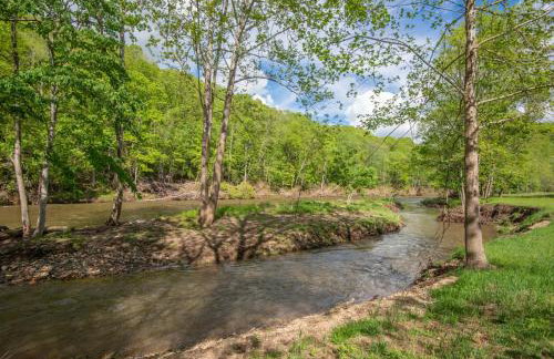 Lux Riverfront Retreat- Hot Tub, Game Room, Views! - Photo 5