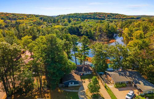 Antiquing and Fishing Riverfront Waupaca Home! - Foto 44