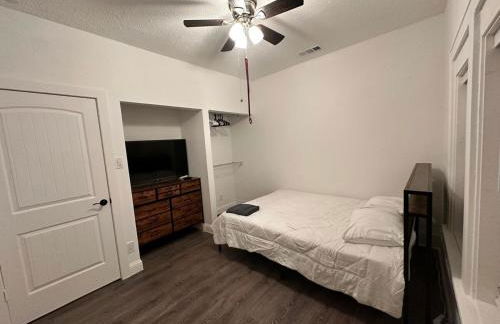 #1 - 5BR 1BA - Unit A - Private Entire Home - WiFi - Foto 44