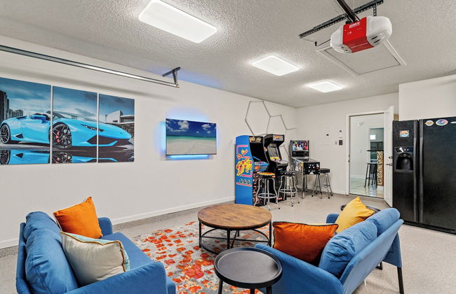 Pet Friendly Beach House with Arcade Games - Photo 27