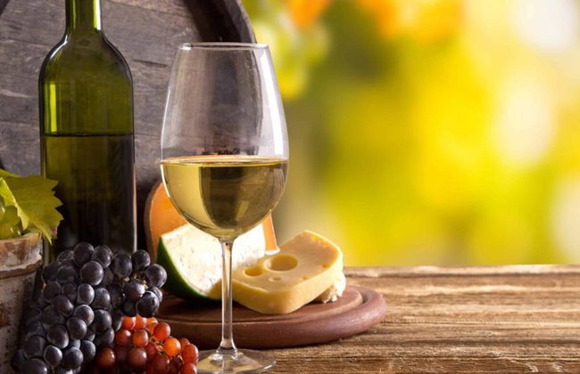 Winery Tour, Tasting & Lunch - Photo 3